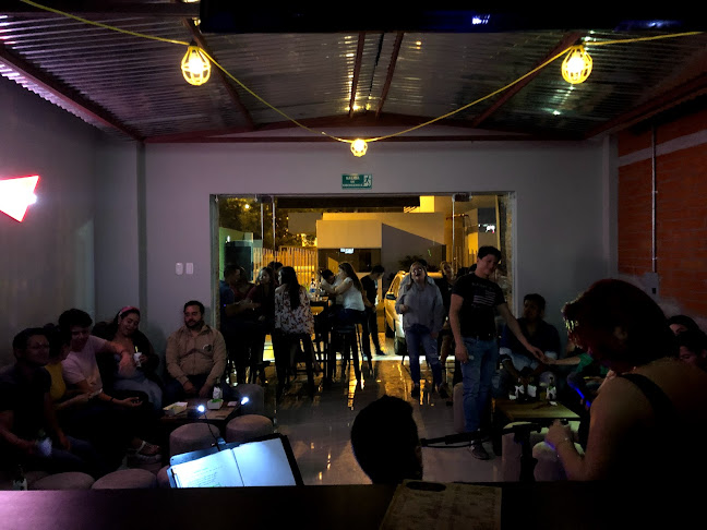 Hangar Lounge Bar - Gastronomía y hostelería