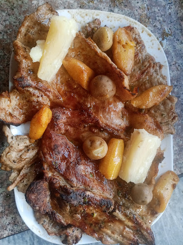 Opinii despre Parrillada La Canoa în Machala - Gastronomía y hostelería