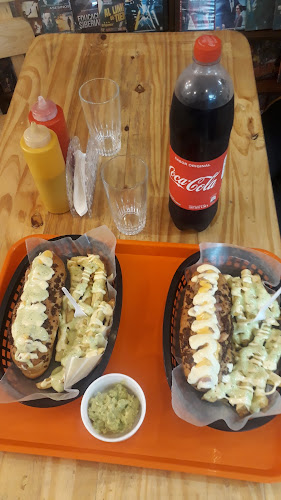 Junior Burgers & Fries - Guayaquil