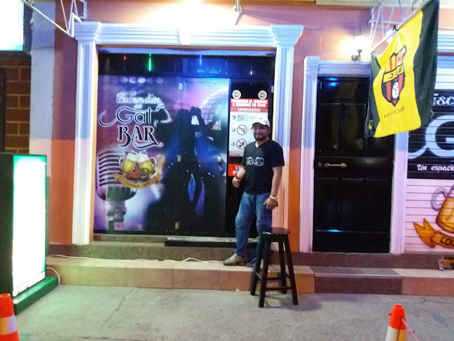 Opinii despre El Escondite Del Gato Bar - Discotek - Karaoke în Ventanas - Gastronomía y hostelería