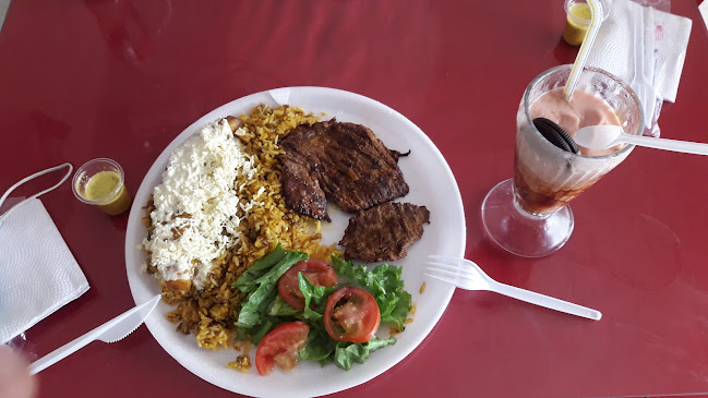 Chuzos Y Hamburguesas "Don Byron"