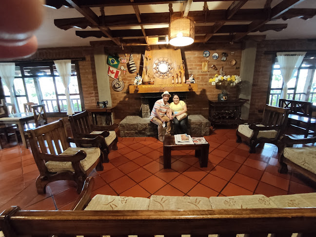 Opinii despre LOS TRES GUABOS (Sucursal Imbabura) în Otavalo - Gastronomía y hostelería
