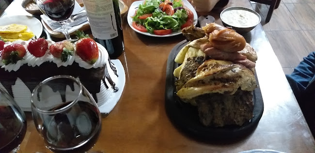 Restaurante Y Parrillera El Pórtico - Gastronomía y hostelería