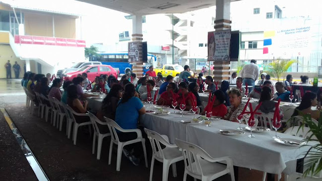 252R+M5C, Calle llanganates y Guacamayos, Tena