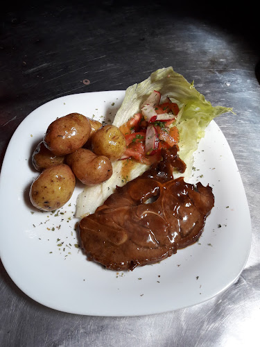 88QQ+3R4, Av. Manuel Elicio Flor, Riobamba