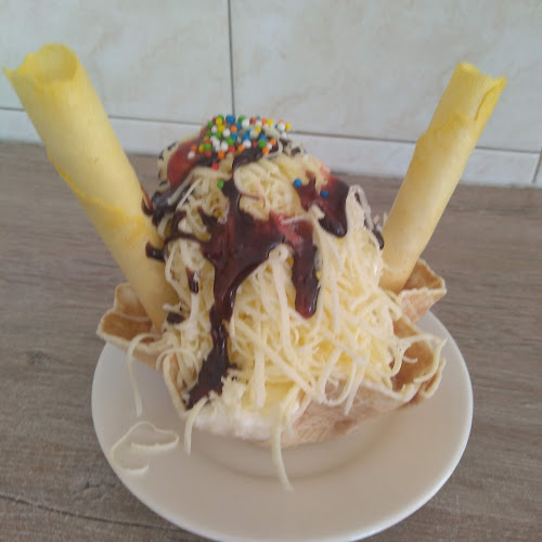 Opinii despre El Palacio Del Helado Puembo în Puembo - Gastronomía y hostelería