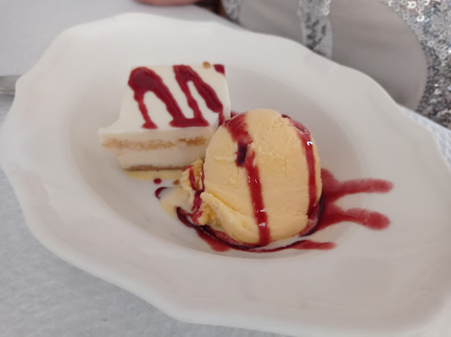 Restaurante Delfín Dorado - Zumbi