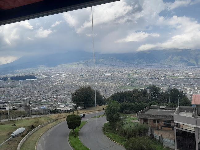 Opinii despre Panaderia y pastelería "Delicentro Real" în Quito - Gastronomía y hostelería