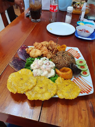 Opinii despre Picantería El Arenal în Puerto Jelí - Gastronomía y hostelería