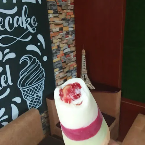 "ARIBUN" HELADERÍA Y CAFETERÍA - Gastronomía y hostelería