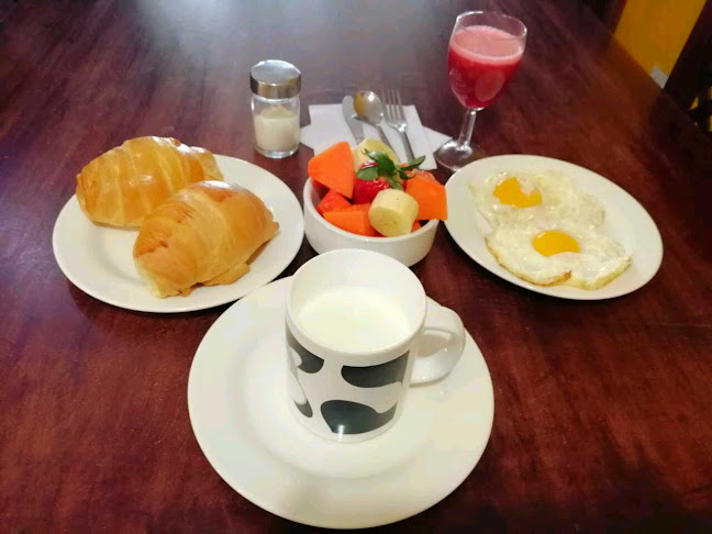 GUDIER BAR & GRILL RESTAURANT