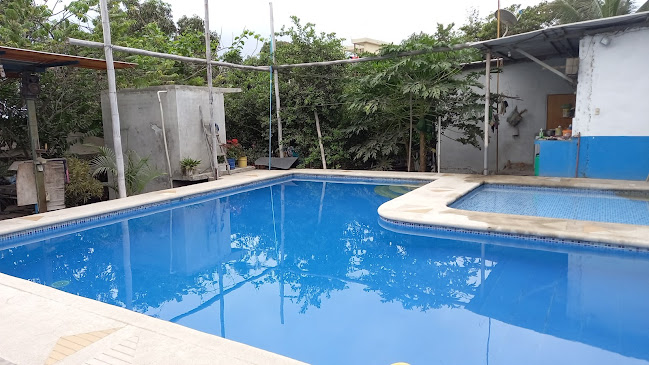 Opinii despre Comedor y Piscina CINCO ESTRELLAS în Manta - Gastronomía y hostelería