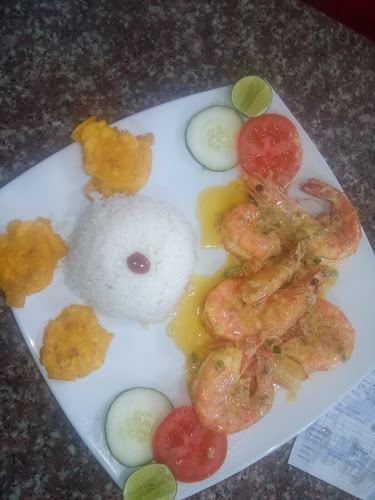 Opinii despre Restaurate TIERRA DE DELFINES 100%MANABA în Atacames - Gastronomía y hostelería