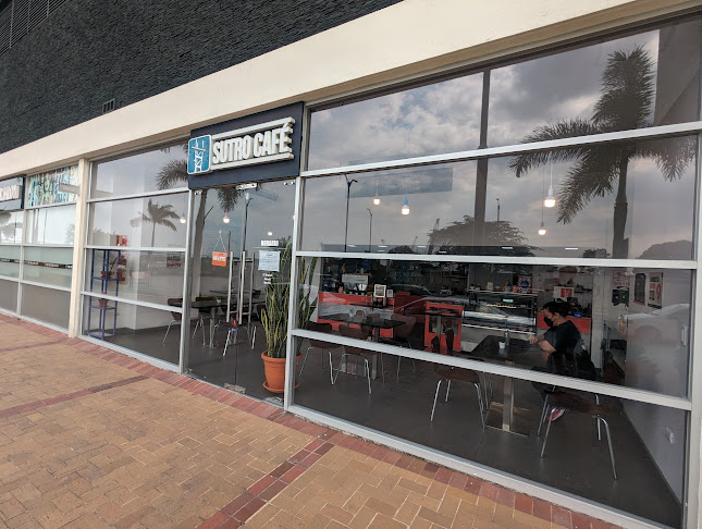 Comentarii opinii despre Sutro Café