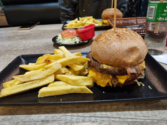 Opinii despre Burger House în Puerto Ayora - Gastronomía y hostelería