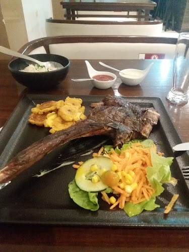 Comentarii opinii despre MAJLUV Restobar