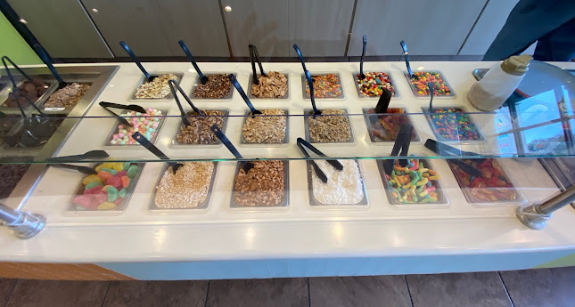 4 Seasons Frozen Yogurt