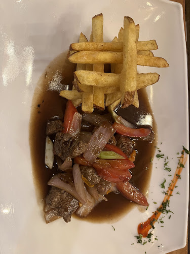 Opinii despre Tambo Sabores Peruanos în Montañita - Gastronomía y hostelería