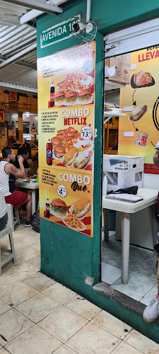 Anthony Burguer Tarqui "la mejor comida rápida de manta"