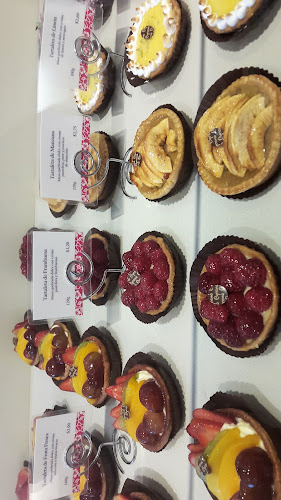 Av. Portugal E9-59 y, Quito 170135