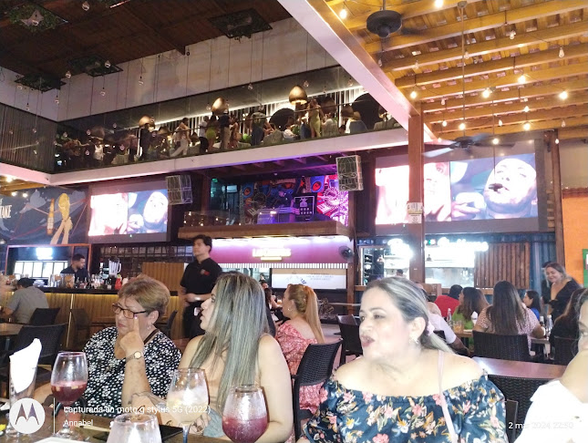 Av. Rio Esmeraldas &, Samborondón 092301