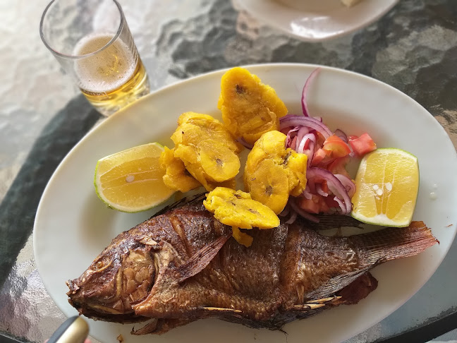 Yahuarcocha, Tilapias Al Horno, Caldos De Gallina