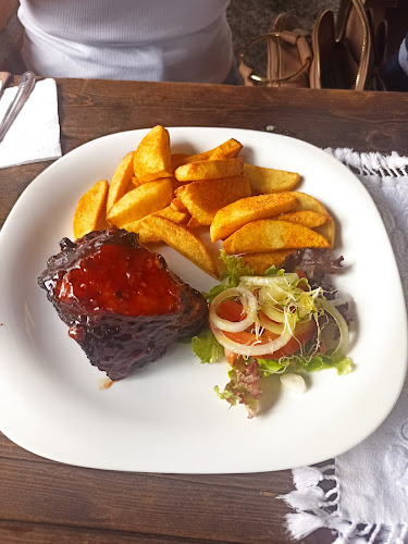 EL CHAPARRAL DE ZULETA - Gastronomía y hostelería