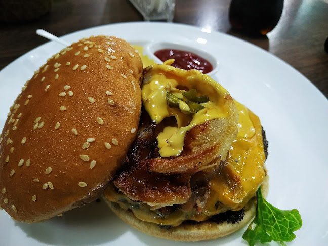 Opinii despre Deli Burger La Jaula în La Libertad - Gastronomía y hostelería
