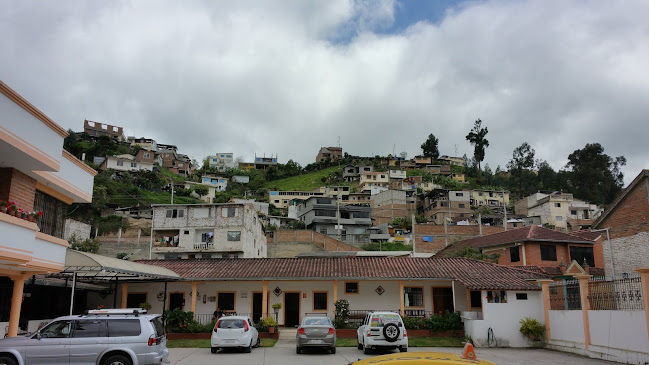 2QCX+FP6, Loja