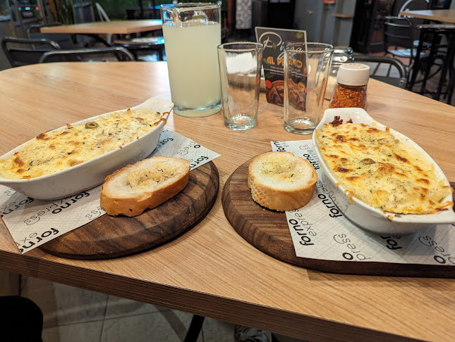 y Ecuador, Azuay &, Loja