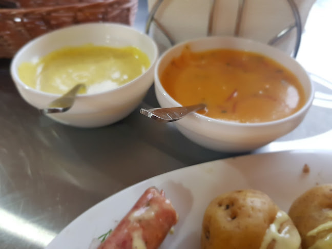 Al carbon carnes & pinchos - Saquisilí