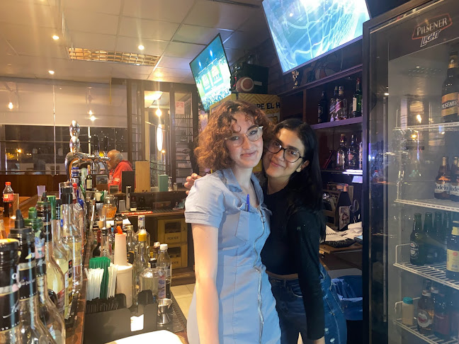 Common Grounds Sports Bar & Grill - Gastronomía y hostelería