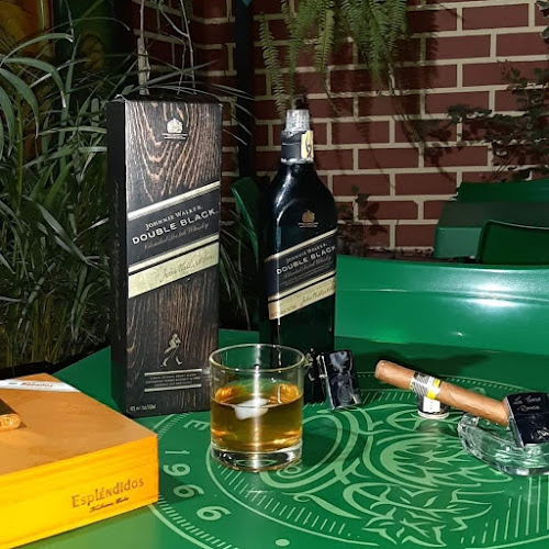 Café Bar Karaoke - La Casa Ronka - Quito