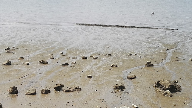 Calle malecón y, C. Simón Bolívar, San Lorenzo 080550