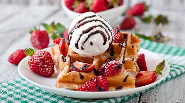 Dulces y WAFFLES Heladeia