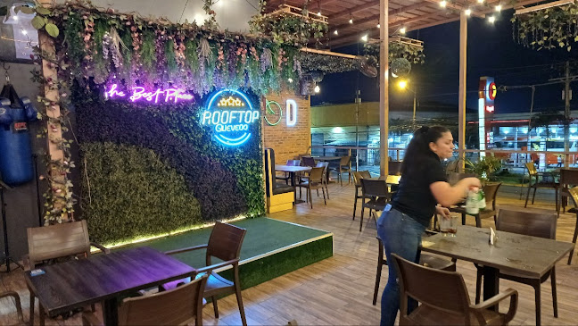 ROOFTOP SPORT BAR - Quevedo