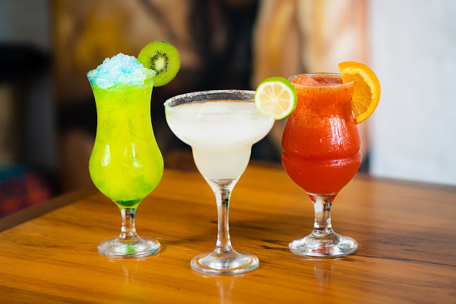 Eloy Alfaro, Entre Ambato y, Oriente, Baños de Agua Santa 180301