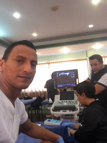 Plaza del Sol, vía barnasquillo, Manta 130802