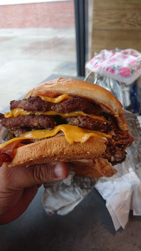 Comentarii opinii despre Carl's Jr