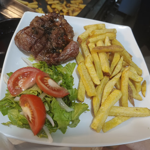 Av. Río Coca, Quito 170138