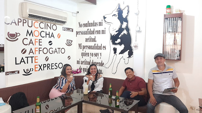 Molina Market & Coffee