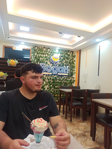 Bogati Baños Calle Maldonado - Baños de Agua Santa