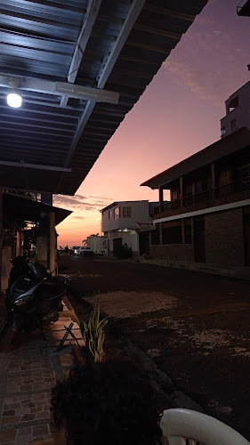 CH3G+6C2, y, Calle Cecilio Intriago & Calle Padre Laennen, Bahía de Caráquez