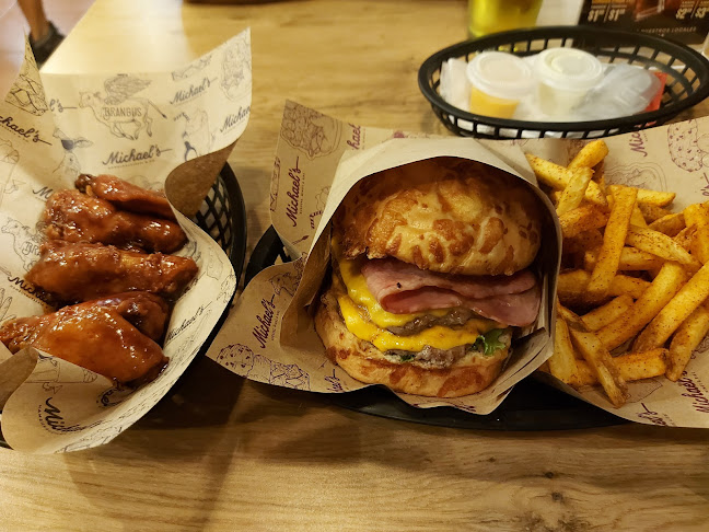 Michael's Ham Samanes - Guayaquil