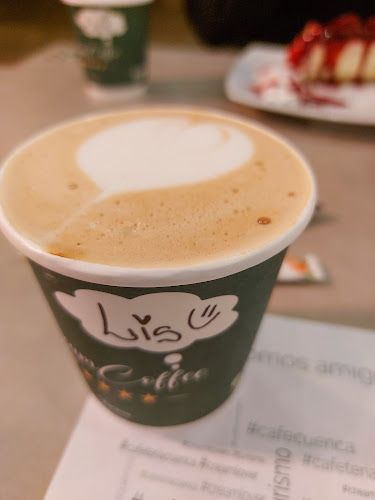 Av 10 de Agosto, y, Cuenca 010204