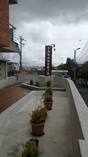 Panadería y Pastelería Arenas - Quito