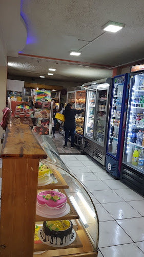 Panadería Y Pastelería Provipanes. - Cotacachi