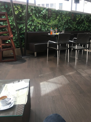 Av. Gonzalez Suarez N31-94, Quito 170517