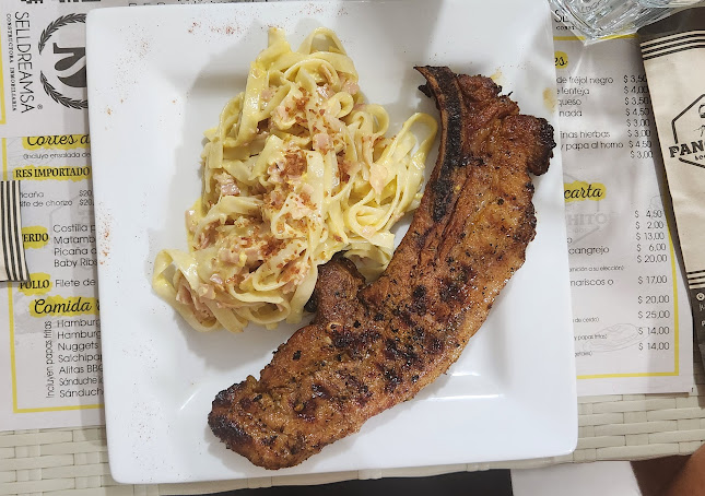 Panchito_beef_and_drinks - Gastronomía y hostelería