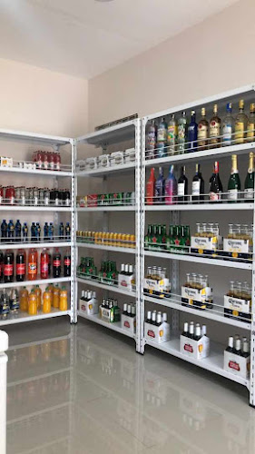 Licoreria El Gato - Camilo Ponce Enríquez